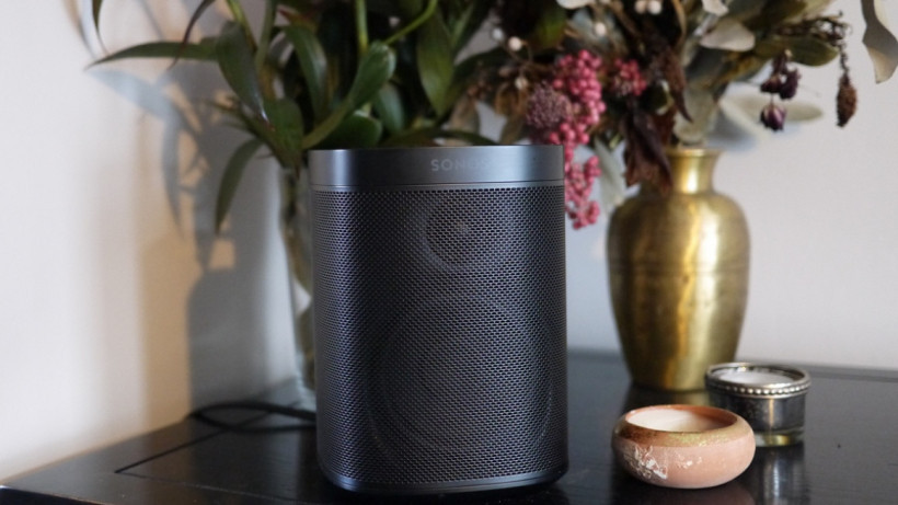 Apple HomePod v Sonos One: The music smart speakers do battle